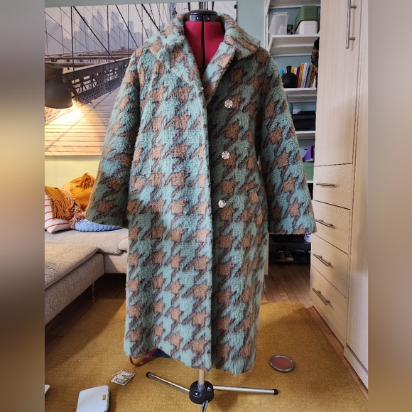 Overcoat - Picture 3 of 4